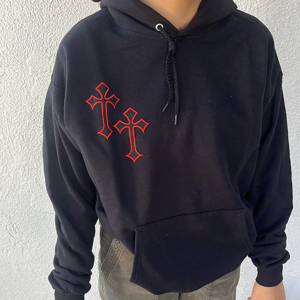 SHOP THIS LOOK: BLACK CHROME HEARTS INSPIRED HOODIE